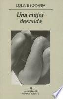 Una mujer desnuda